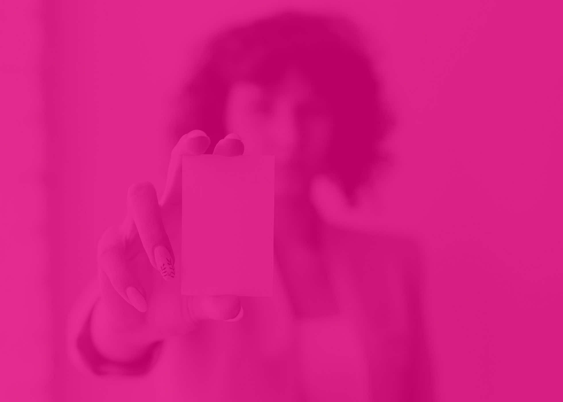 What Realtors Should Include on a Business Card for Better First Impressions